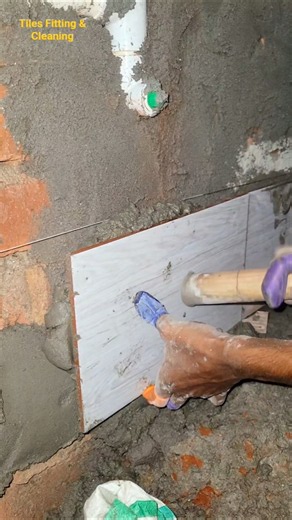 I started the work of installing tiles on the lower part of the bathroom wall.#walltiles #ceramic
