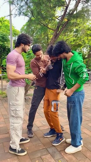 Shoeb K khan | Wait wait 😂 @sky11.live | Instagram