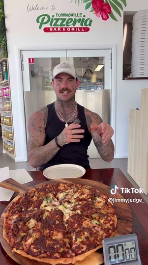 2 kg Pizza Challenge in Townsville – Can I Finish It?