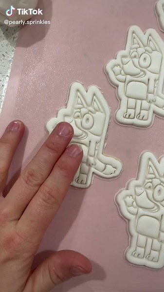 Cómo hacer galletas Bluey pintadas