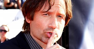 Még mindig imádják a nők - Magyarországra jön az X-akták sztárja