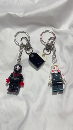 Get the Cutest Lego Couple Keychain - Shop with Rasxi