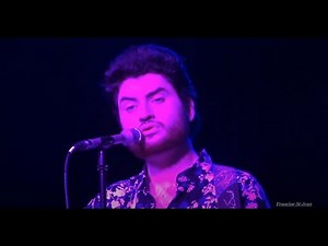 DAVID THIBAULT / Blue Christmas - Cover - Elvis Presley (HD)