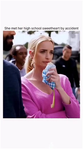 CHUFS | TRENDLE on Instagram: " Fun Fact: In Ginny & Georgia, Brianne Howey (Georgia) originally auditioned for Ginny before being cast as Georgia, proving she could pull off both mother and daughter vibes! ⚠️ Disclaimer: I do not own the rights to the clips or music used. All content belongs to their respective owners. #GinnyAndGeorgia #NetflixSeries #BrianneHowey #TVFacts #TrendleMovies #MovieTrivia"