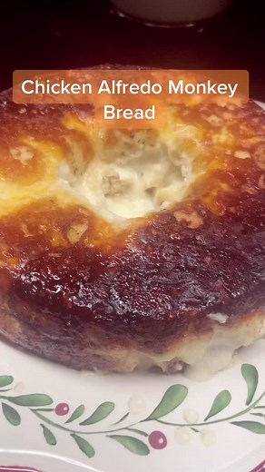 Chicken Alfredo Monkey Bread: Easy Homemade Recipe