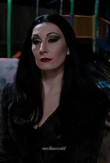 Maquillaje de Morticia Addams: Secretos y Estilo