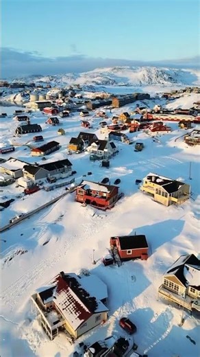 Would You Live in Greenland? ❄️