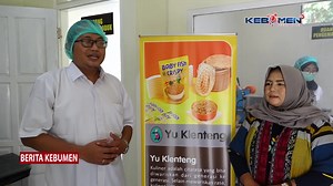 Kemendag Monitoring Sustainability Report UMKM 'Yu Klenteng' di Gemeksekti Kebumen Tim monitoring dari Kemendag, melakukan monitoring dan evaluasi Sustainability Report yang disusun UMKM 'Yu Klenteng' yang ada di Perum Mega Biru Desa Gemeksekti Kebumen. Produk UMKM 'Yu Klenteng' seperti baby fish crispy serta manisan bengkoang dengan pewarna alami bunga telang. | Kebumen TV News