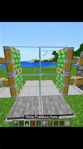 Minecraft Automatic Door 🚪 | Smart Redstone Build 😱