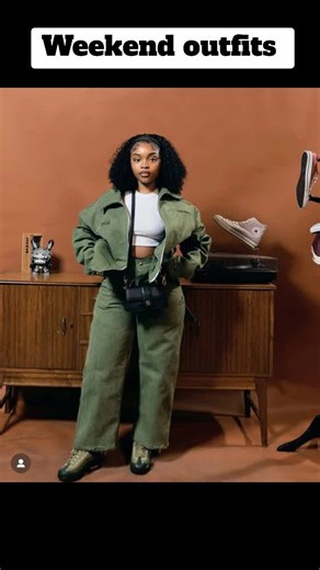 Stylish Weekend Outfits with Denim Skirts