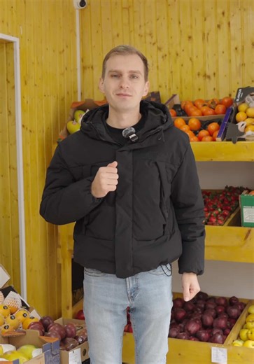 Daca nu stii de unde sa te aprovizionezi cu fructe si legume in Slatina, poti trece pe la prietenii de la Aprozar la Strada, fix peste strada de Cinematograful Eugen Ionescu de pe Bd. A.I. Cuza! 🤩🔥 @Aprozar La Strada #slatina #olt #aprozar #mihaitmr