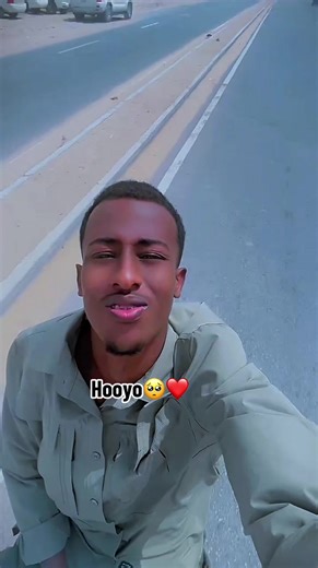 Hooyo mcn waxaan ku lee yahey abaalkaada alow janAda kadhig Qof walpo hooyadii ha uduceeyo xitaa dadka ey kadhimate hooyo madhimatee lkn wee dhuumataahe😭😭🤲🏼#gebdhahasomaliyeed🇸🇴 #CapCut