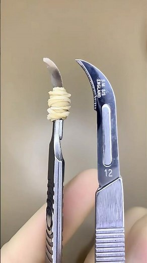 Steel VS Obsidian Surgical Scalpels 😷🔪 #goodtoknow #surgeonlife #funfacts #lifehacks #surgery