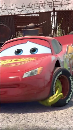 Rayo McQueen Conoce a Mate | Cars