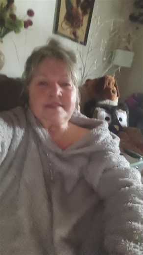 Sonnenschein 13🇩🇪 (@sonnenschein.138)’s videos with Originalton - HirnAus – KI Comedy