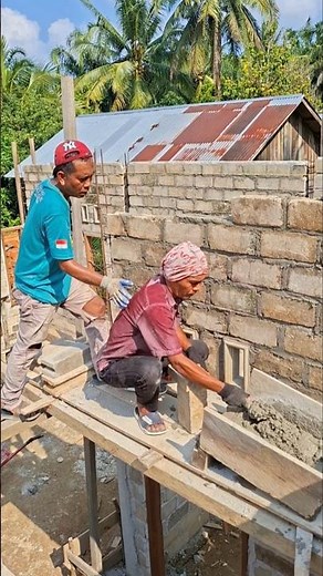 A simple way to fill the gaps between concrete blocks. #woodworking #carpentry #constructionchannel