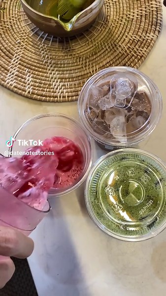 Random drink also the best seller at Date Note-Stories #Rosella #matcha #chocolate