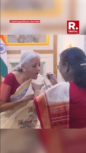 FM Nirmala Sitharaman’s ‘Dahi-Cheeni’ Moment With President | Union Budget 2025