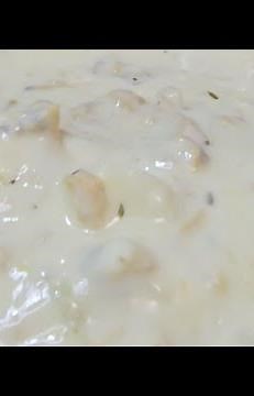COPYCAT RED LOBSTER CLAM CHOWDER