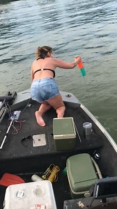 2.4M views · 27K reactions | Woman gets excited when she pulls up a large catfish while jugging with the guys. | Best Videos | Facebook