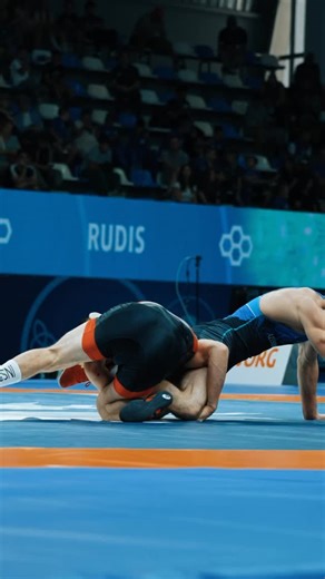 55K views · 255 reactions | Amal Dzhandubaev (UWW) aims for his first age-group world title  Samokov, Bulgaria   August 17-24 Qualification: 10:00 磊賂雷 = 18:00  WATCH LIVE ON UWW.ORG // @flowrestling  #️⃣ #wrestleSamokov | United World Wrestling | Facebook