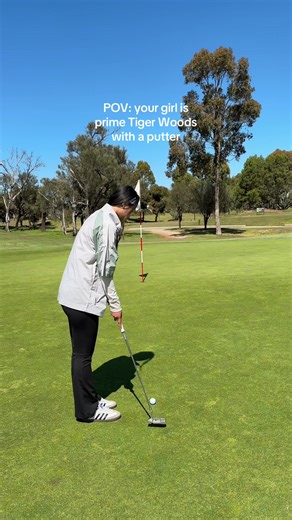 Golf vlog girlfriend edition, GFs first time on a golf course #golfcouple #putting #puttinggreen #miniputt