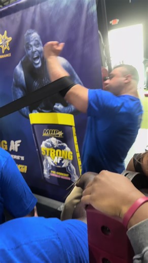 Joe is really like that @josephtumbarelloNY #athlete #strength #benchpress #lifting #gym