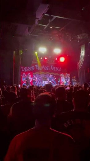 Less Than Jake – End of Walking Pipebomb (My First Ska Concert – Dallas TX – Joney Jefe)🐝🎺🔥