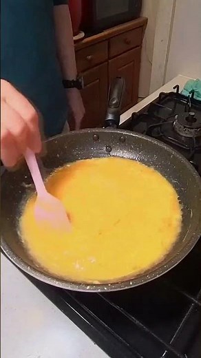 スクランブルエッグサンド作った