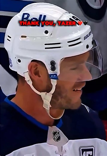 Jonathan Toews Tribute: Celebrating a Chicago Legend