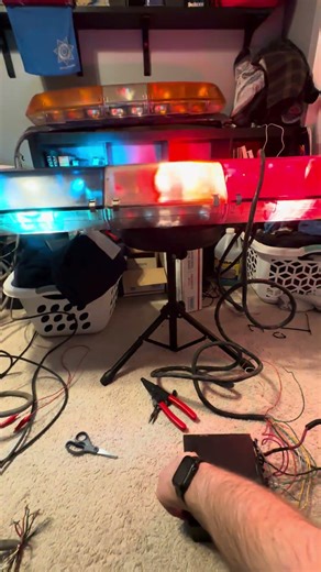 Code 3 MX7000 RBW Hooked To A Federal Signal Touchmaster 4