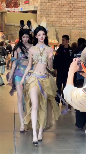 Wait… Is She Real or Fantasy? 🤯 #shorts #cosplay #ytshorts