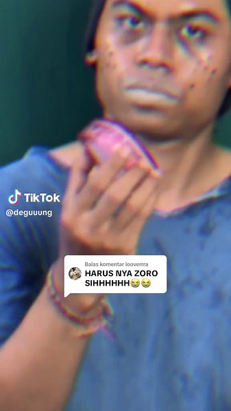 Cosplay Karakter Roronoa Zoro yang Mengagumkan