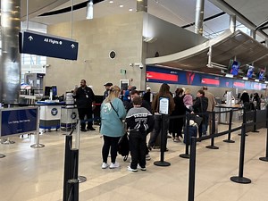 Detroit Metro Airport sees early cancellations as FAA cuts flights by 10% amid shutdown