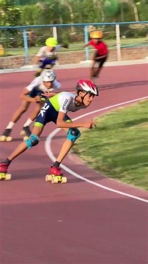 inline speed skating practice track #olympicsport #skating #skatingchannel #roadskating #skater #fyp