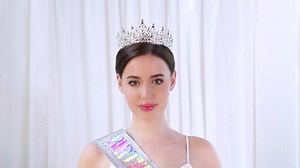 Tiara for Women, Crystal Queen Crowns, Rhinestone Princess Tiaras, Royal Hair Accessories Perfect for Birthday Decorations, Wedding Brides, and Halloween Cosplay (Silver)