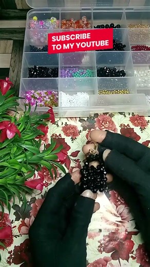 DIY Beaded Mini Bag Keychain #diy #diyjewelry #viral #handmade #craft #bag #keychain