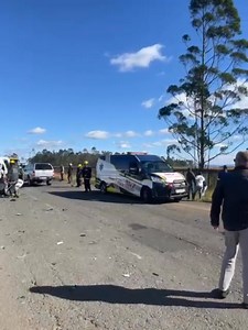 Nine Injured in Serious Collision Involving Two Taxis and a Bakkie on Eddie Hagen Drive, Cato Ridge Date: 11 June 2025 Just after midday, Mi7 Emergency Medical Services received reports of a serious motor vehicle accident on Eddie Hagen Drive in Cato Ridge. An ambulance based at Cato Ridge Hibiscus Hospital, along with an Advanced Life Support (ALS) rapid response vehicle, was immediately dispatched to the scene. Upon arrival, crews found that two taxis and a single-cab bakkie had been involved 