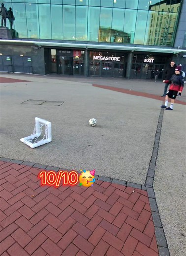 Rating Public's Football Accuracy: Who Did It Best?