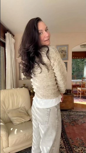 The Artist’s Sweater - Behind the scenes and wet-blocking magic🙂 The tutorial is on my channel.