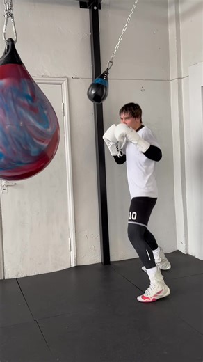 Effective Boxing Technique to Close Distance