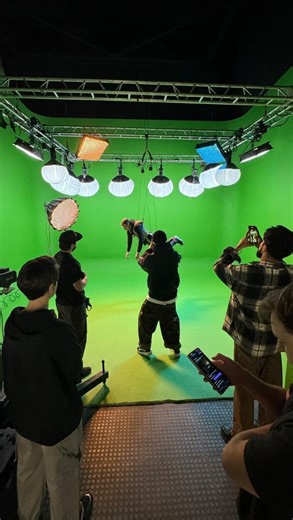 Leonid Maydanik | vfx breakdown #production #cg #vfx #greenscreen #vfxstudio #vfxbreakdown #cgreels #cgi #cgart #cgvideo | Instagram