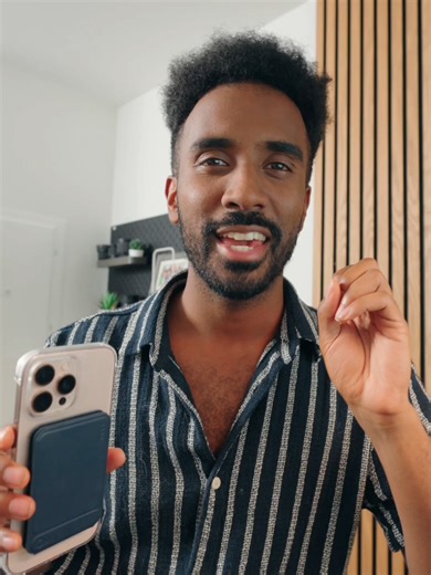 Essential Travel Gear: MOFT Gift Box Review