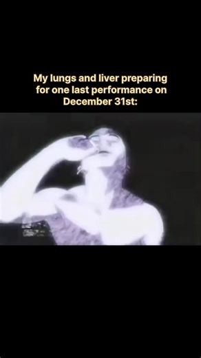 Anime on Instagram: "1997년 개봉한 영화 Titanic은 잭과 로즈의 운명적인 사랑을 통해 비극 속에서도 오래 남는 감정의 깊이를 보여주는 작품입니다. 화려한 연출보다 인물의 감정에 더 집중한 제임스 카메론 감독의 스타일은 지금 다시 봐도 묘하게 가슴을 울리죠. 배가 침몰하는 장면이 아닌, 두 사람이 서로를 바라보던 순간들이 더 강하게 기억에 남는 영화이기도 합니다. 이 감정을 완성해주는 곡이 바로 셀린 디온의 *“My Heart Will Go On”*입니다.