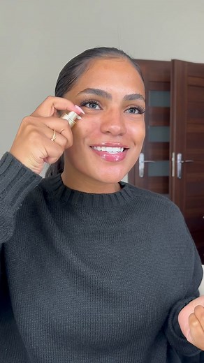 moms reaction was priceless 🤣 this foundation melted into my skin so well she couldn’t even tell OMG @maccosmeticsusa NEW Studio Radiance Serum-Powered Foundation is too beautiful 😭💕 must try!!! I'm shade NC47 #AD #MACStudioRadiance​