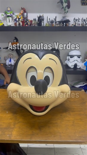 El primer Mickey animatronico flexible , en proceso ! Prueba de movimiento