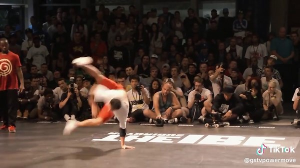 Tutoriales de Baile: Aprende Potentes Movimientos