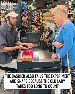 See how shoppers react to a senior's long payment time | Fabiosa Hearty