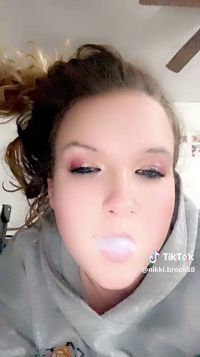 Nikki Brooks (@nikki.brooks8)’s videos with Pimpin Ain't Eazy - Kodak Black