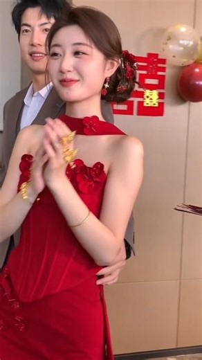 Oh my god, her milky red cheongsam for her engagement was absolutely stunning ✨❣️ #chinese #wedding